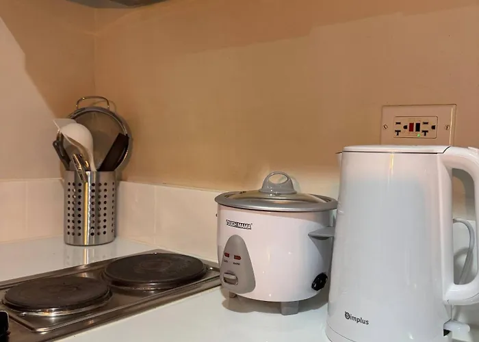 Apartamento Fully Furnished Makati With Fast Wi-fi And Queen Bed Manila